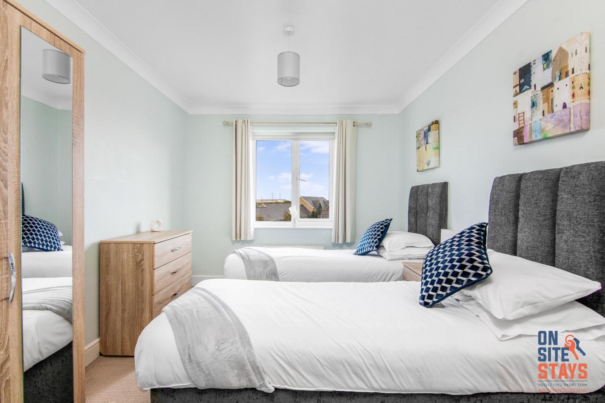 Onsitestays - Cosy 2-Bedroom Apartment With Free Parking, Wi-Fi & London Links Northfleet Kültér fotó