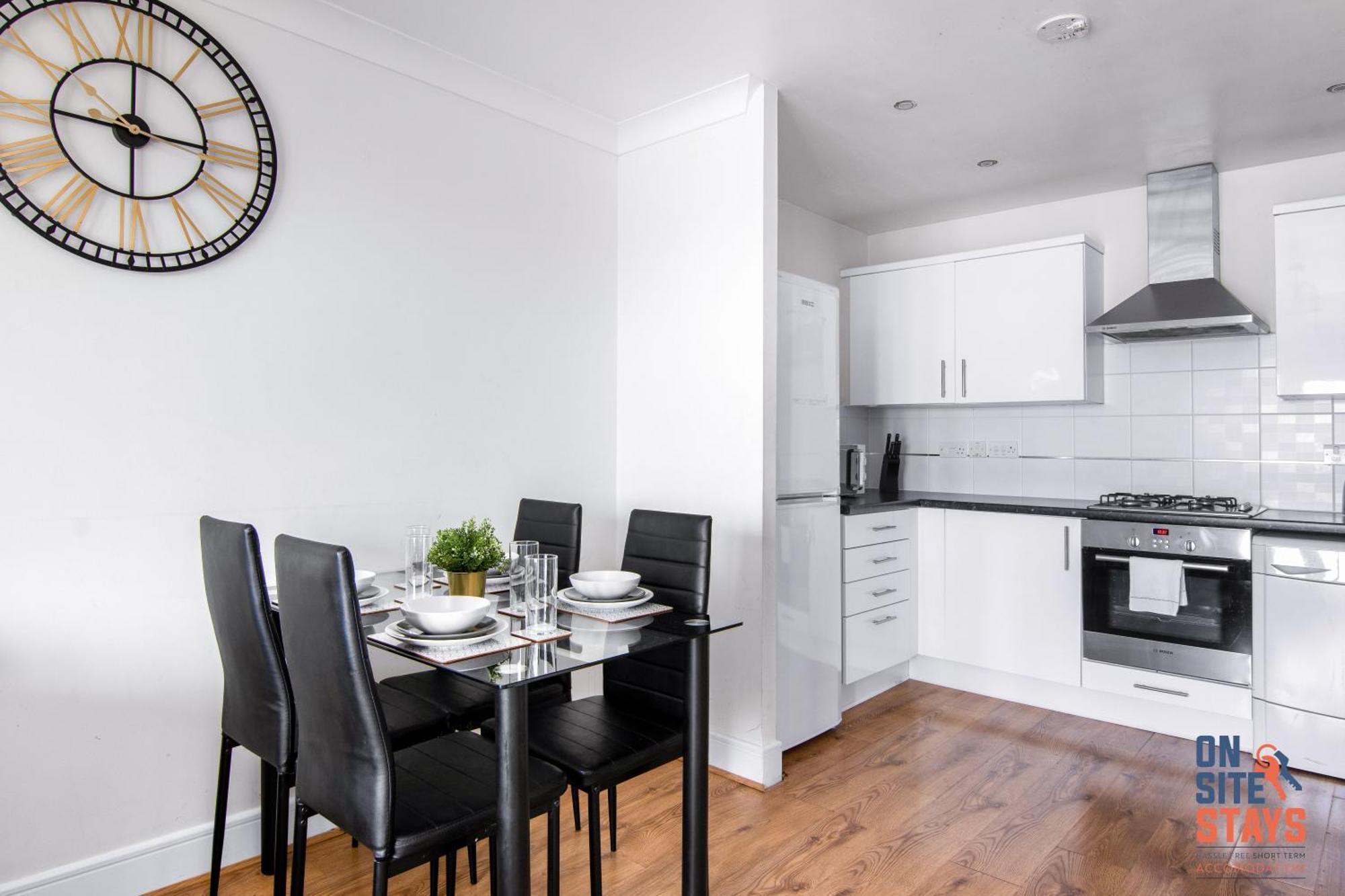 Onsitestays - Cosy 2-Bedroom Apartment With Free Parking, Wi-Fi & London Links Northfleet Kültér fotó