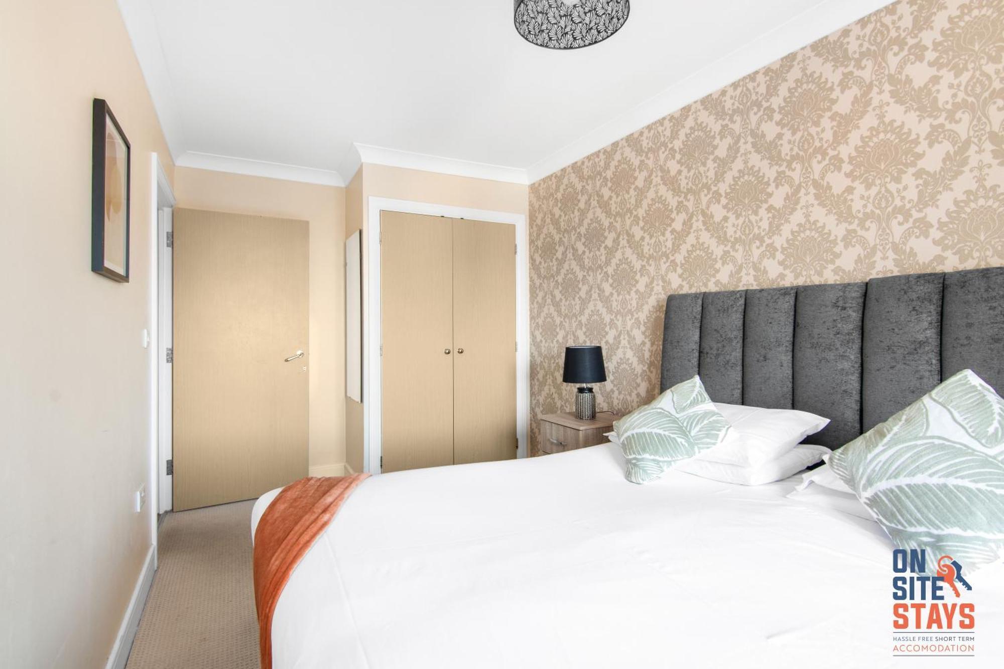 Onsitestays - Cosy 2-Bedroom Apartment With Free Parking, Wi-Fi & London Links Northfleet Kültér fotó